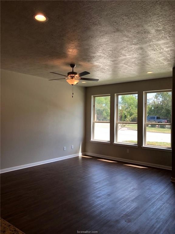 Building Photo - 4089 Cross Park Dr