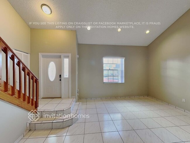 Foto del edificio - 8216 NW 192nd Terrace