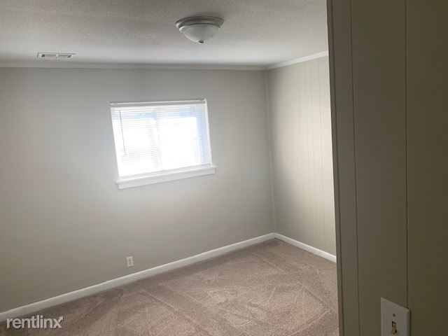 Foto del edificio - Studio, 1 bath House - 2003 House Ave Apt 1