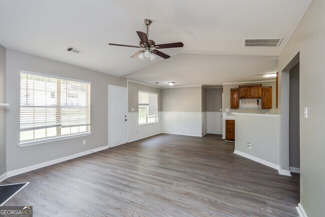Building Photo - 115 Honey Ln