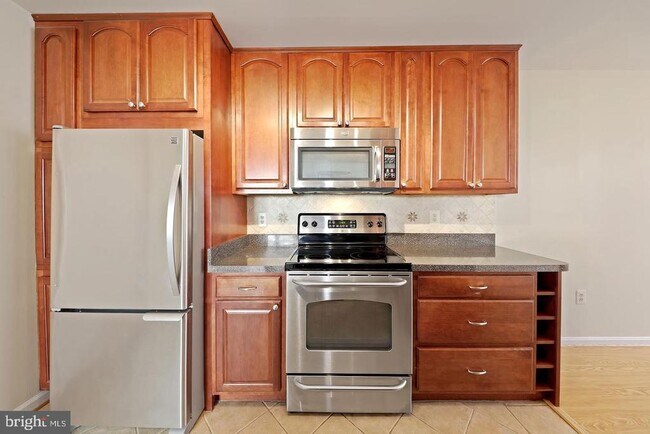 Foto del edificio - 15435 Reprise Terrace