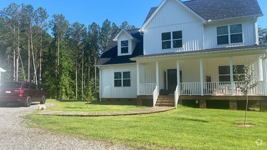 Building Photo - 165 Farmer Johns Trail