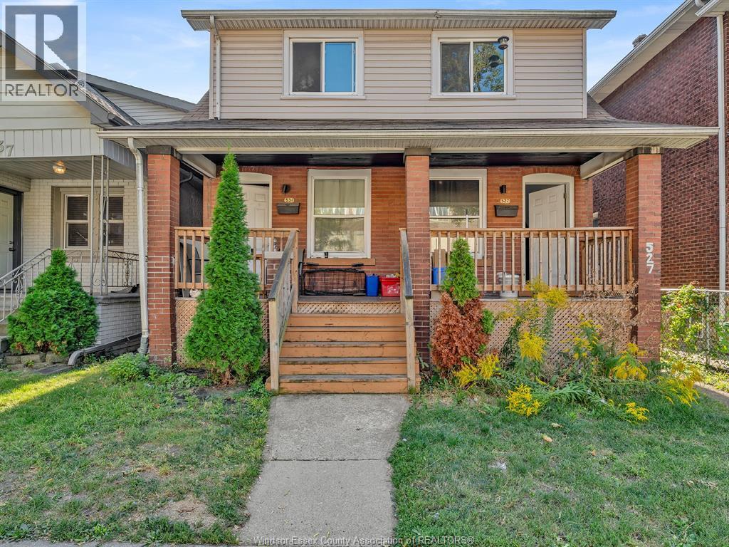 Photo principale - 527 McEwan Ave