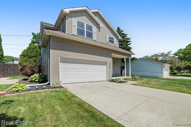 Foto del edificio - 2043 Vermont Ave