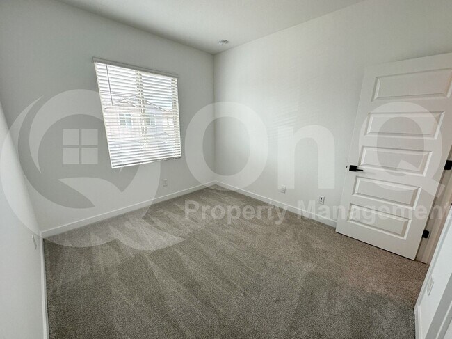 Building Photo - 9420 E Supernova Dr