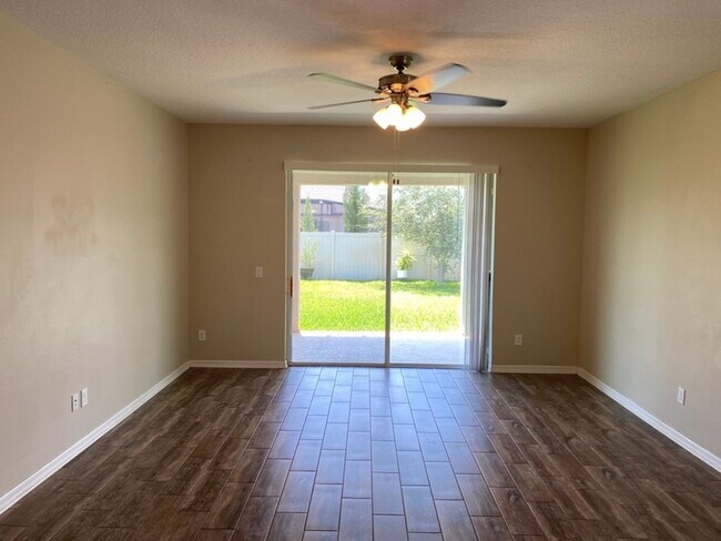 Building Photo - 5369 Carrara Ct