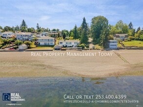 Building Photo - 5304 Hyada Blvd NE