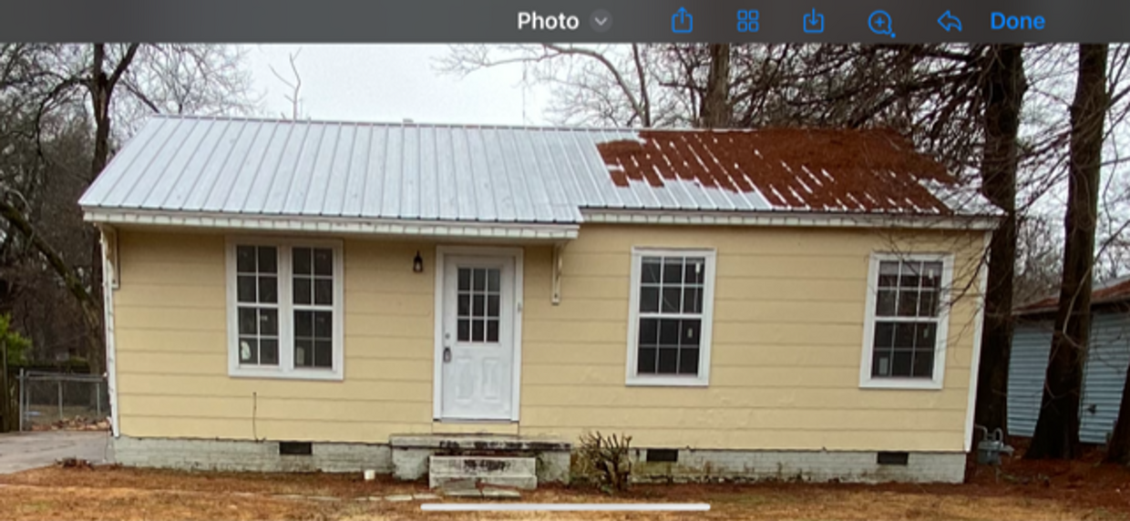 Primary Photo - Renovated 2 Bed 1 Bath Home for Rent!