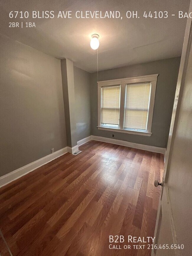 Building Photo - 2BR Apartment Unit in Cleveland