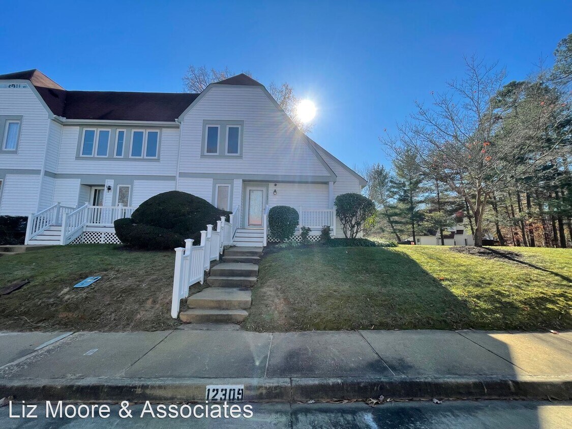 3 br, 3 bath House 12309 Darien Circle House Rental in Midlothian