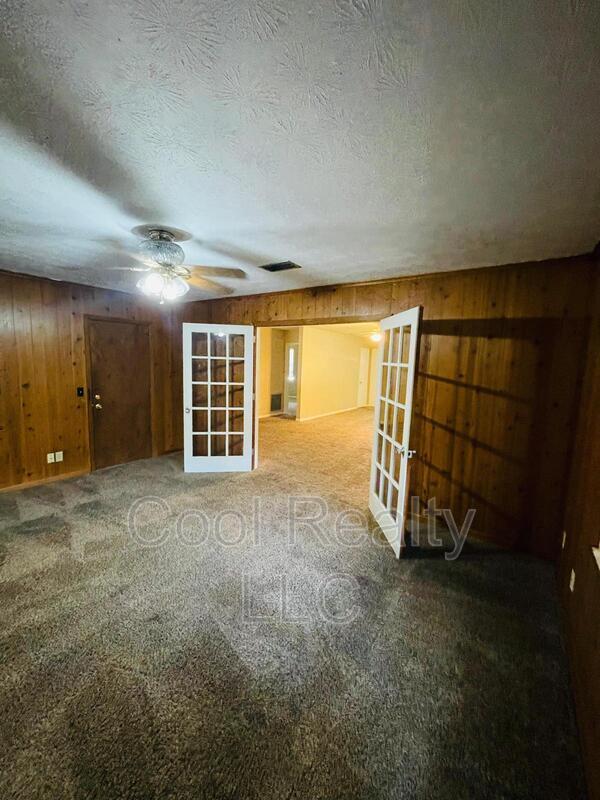 Foto del edificio - 2754 Woodland Dr
