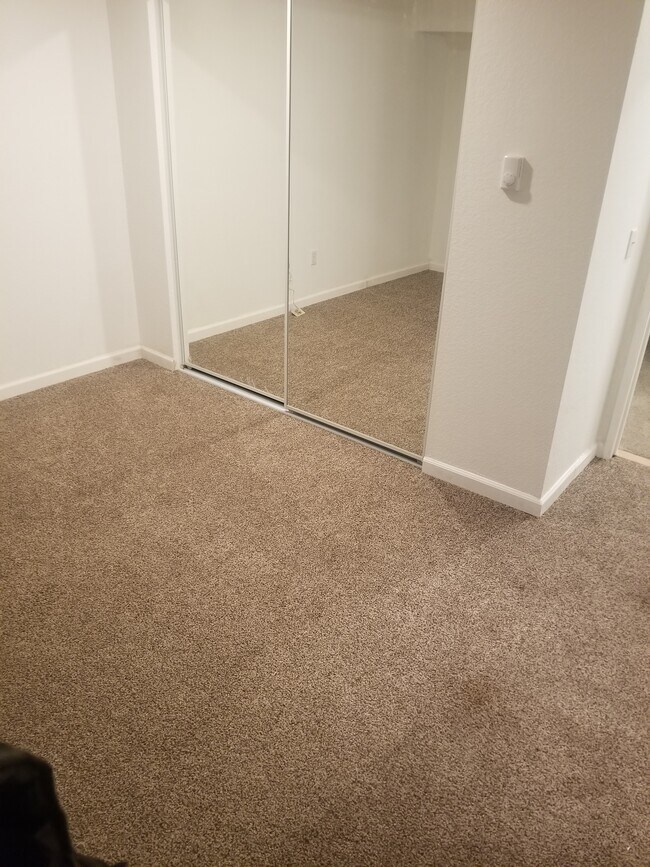 Master bedroom - 223 N 143rd St