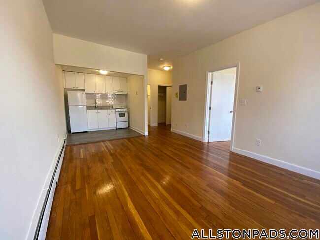 Foto del edificio - 64 Brighton Ave
