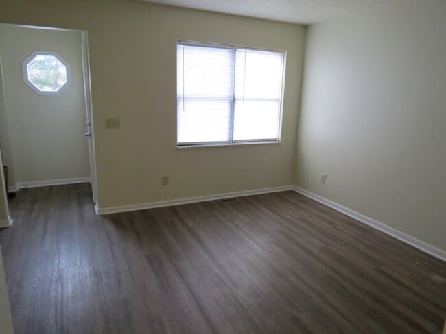 Building Photo - 2269 Hughey Dr