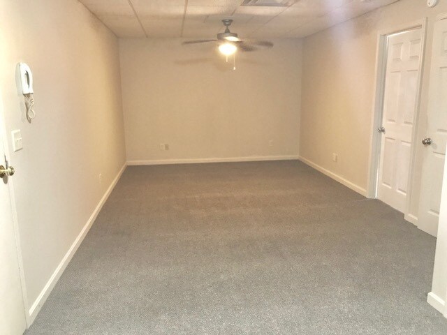 Foto del edificio - 312 W Franklin St