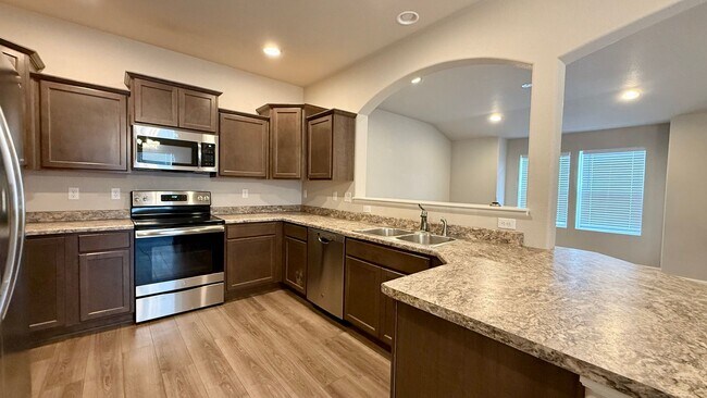 Foto del edificio - Move in ready on Birmingham!