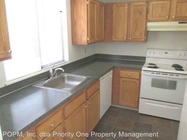 Building Photo - 12390 SE 60th Ct