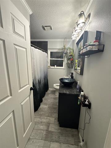 Building Photo - 413 S Judd St