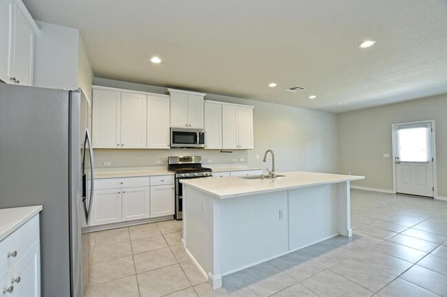 Building Photo - 11732 Saddle Rock Dr