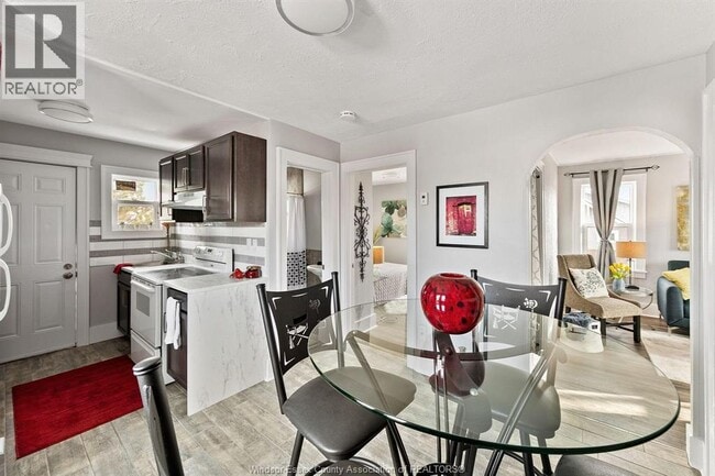 Photo du bâtiment - 1704 Mercer St