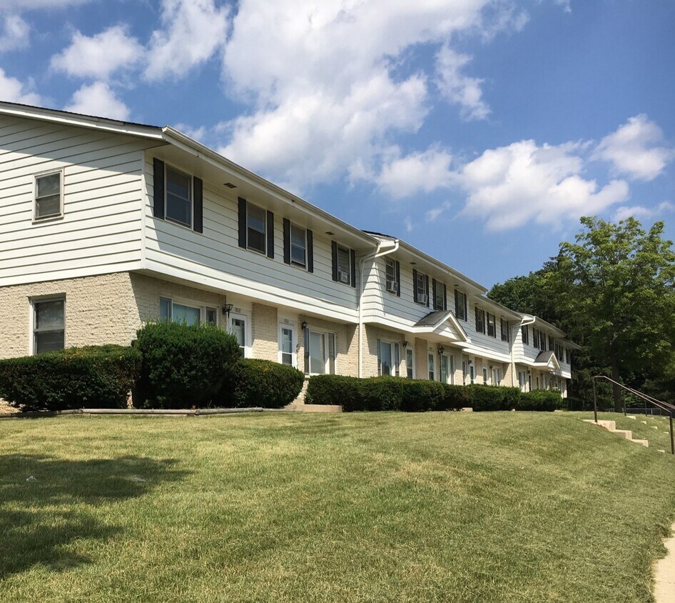 Foto principal - 3856 S 83rd St