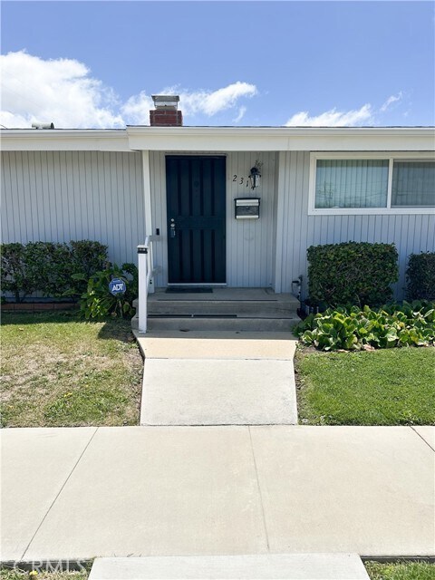 Foto del edificio - 2314 W 165th St
