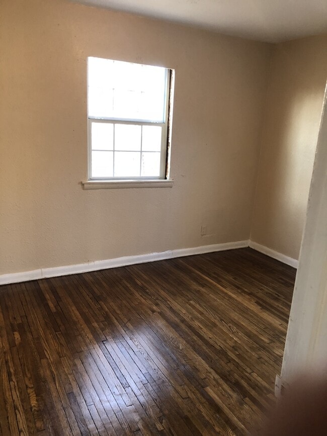 Building Photo - 3 bdrm Rent to Own Home