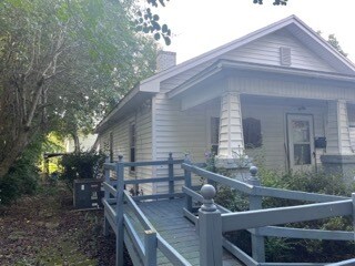 Primary Photo - 420 Tillman St