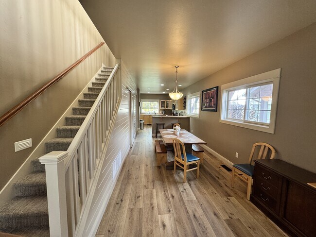 Foto del edificio - 813 N 15th Ave