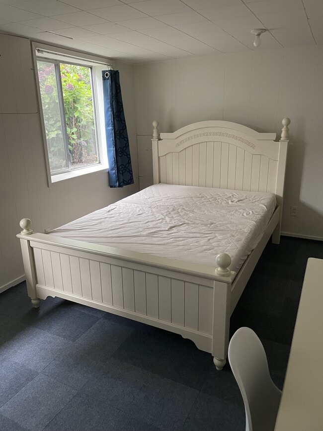 Building Photo - 3853 W 15th Ave