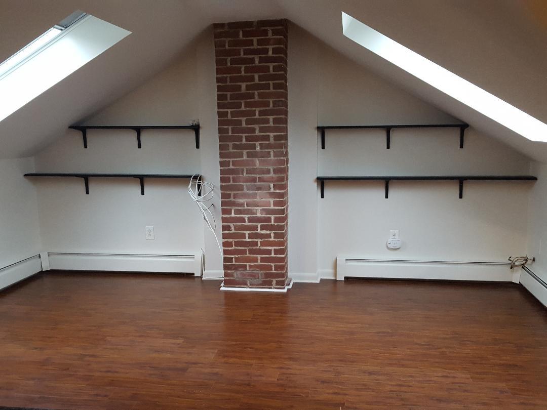 Primary Photo - 296 Lenox St