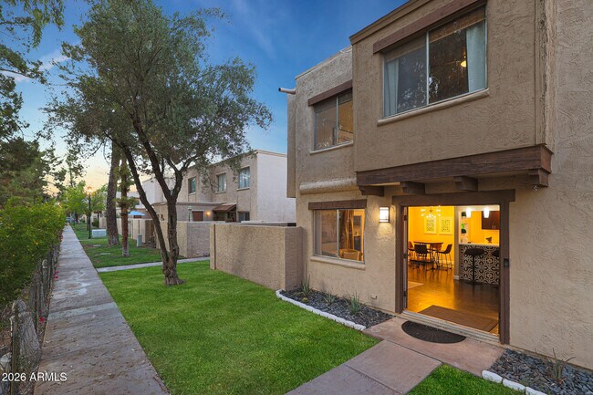 Foto del edificio - 4240 N 81st St