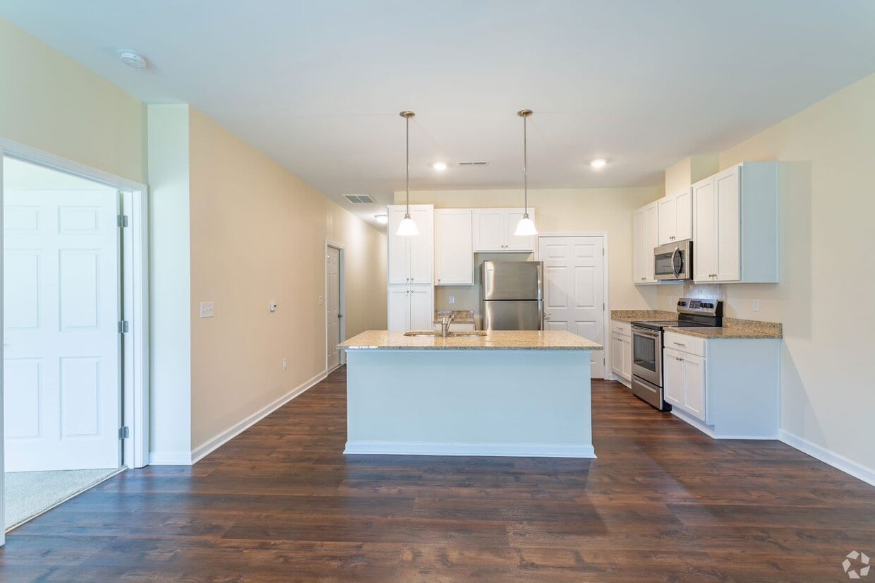 Primary Photo - River Oaks Villas