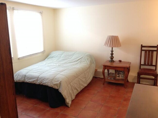 Building Photo - 1 bedroom in San Francisco CA 94122