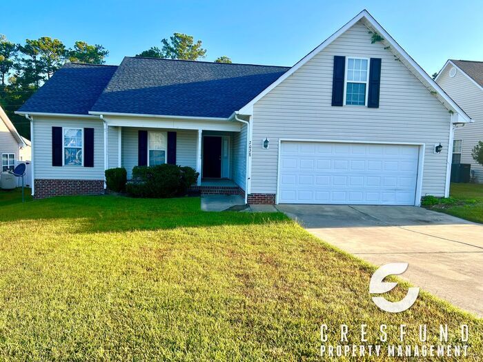 Primary Photo - COZY AND CONVENIENT MINUTES FROM FT. BRAGG!