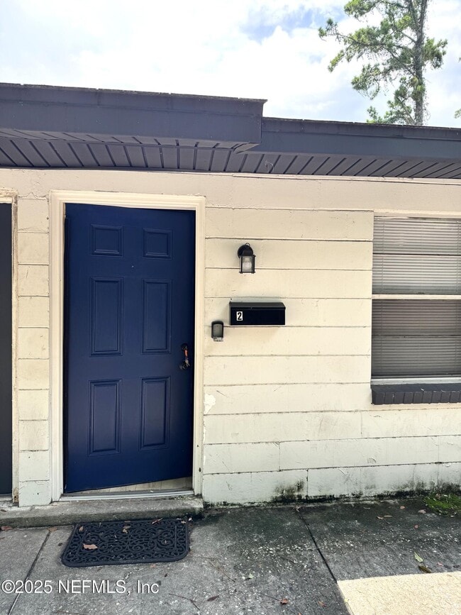 Building Photo - 7190 Conant Ave