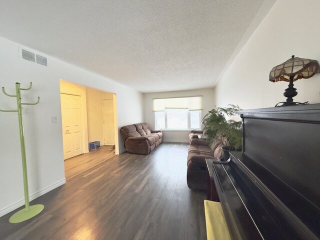 Photo du bâtiment - 195 Grenfell Pl