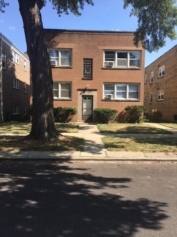 Primary Photo - 2720 W Summerdale Ave