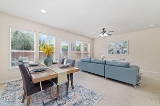 Building Photo - 14923 Tuttle Point Dr