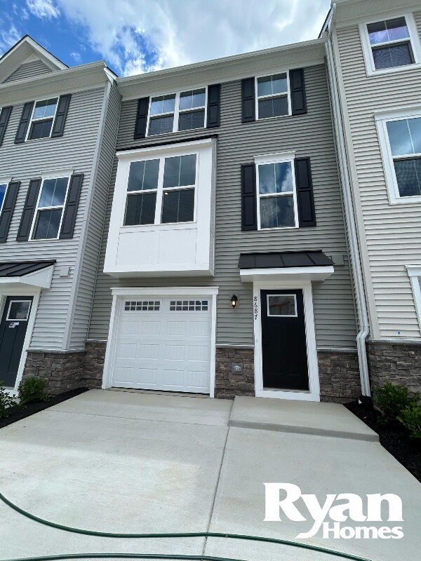 Building Photo - 8687 Stevenson Ln