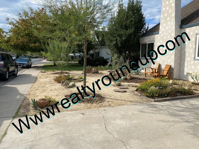 Foto del edificio - Three bed, Two Bath Home By UOP