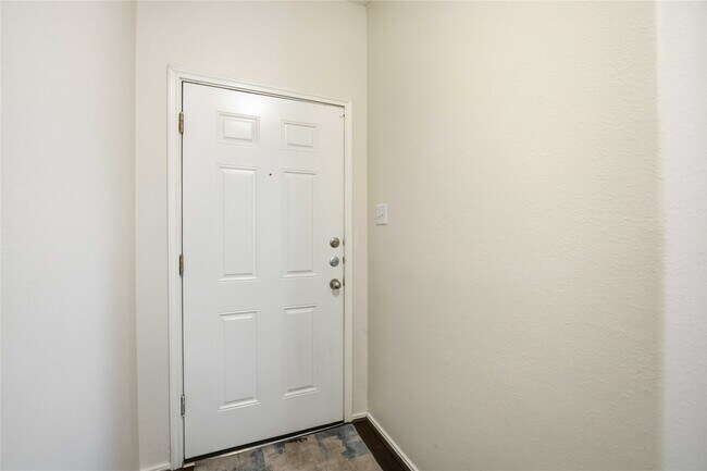 Building Photo - 4718 Lonestone Cir