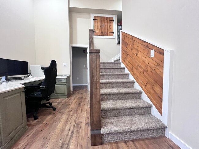 Building Photo - 2614 Boston Post Rd