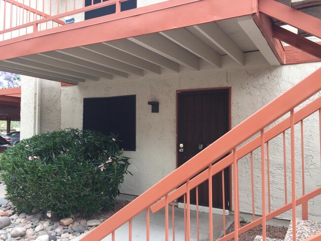 Foto del edificio - 16805 E El Lago Blvd