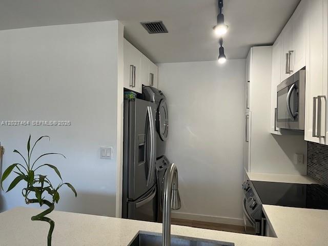 Foto del edificio - 10054 Winding Lake Rd