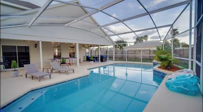 Foto del edificio - 8700 Eton Ct