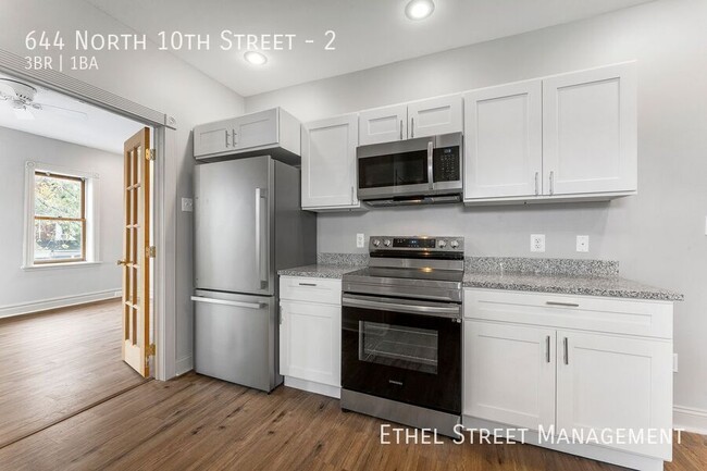 Foto del edificio - 644 N 10th St