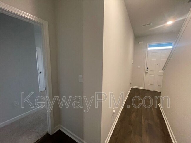 Foto del edificio - 532 Myrtle Crst