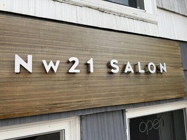 Foto del edificio - 822 NW 21st Ave