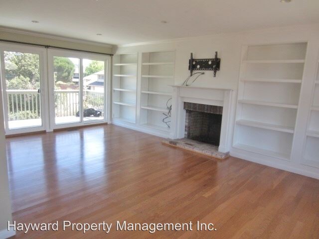 Foto del edificio - 3260 Waterview Ct